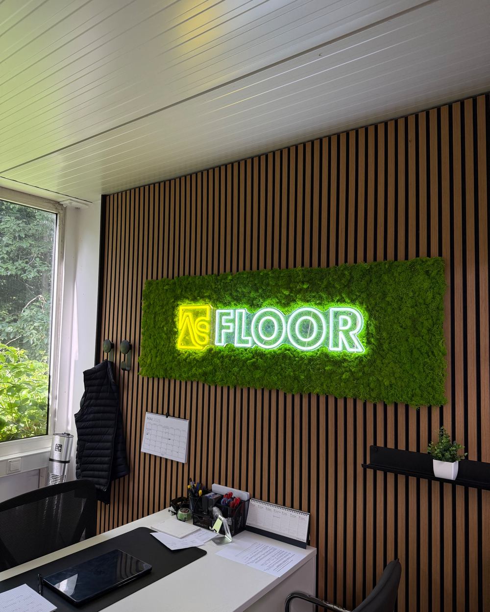 Außenreklame & LED-Neon-Schilder für AS-Floor | Vinyl Depot – Referenzprojekt von Visuellewand