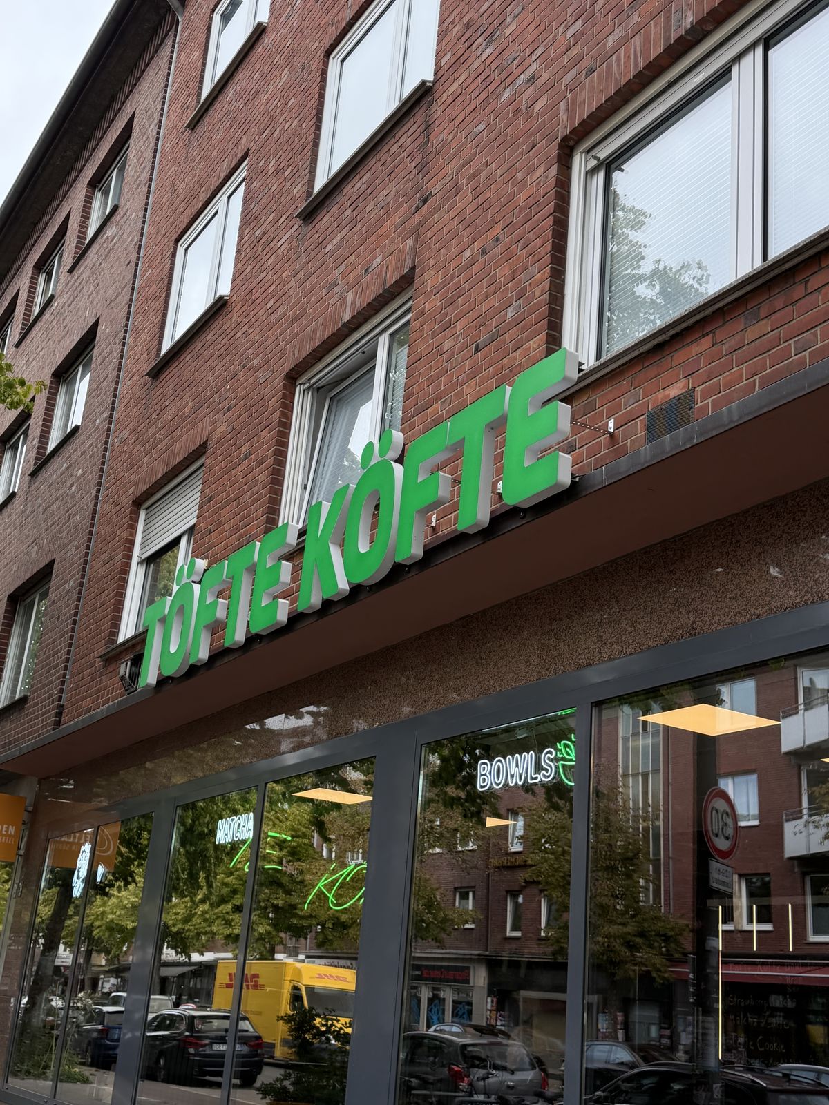 Sitzbereich von Töte Köfte mit grünen Sesseln, Töte Köfte, Münster